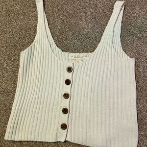Cropped cream tank top